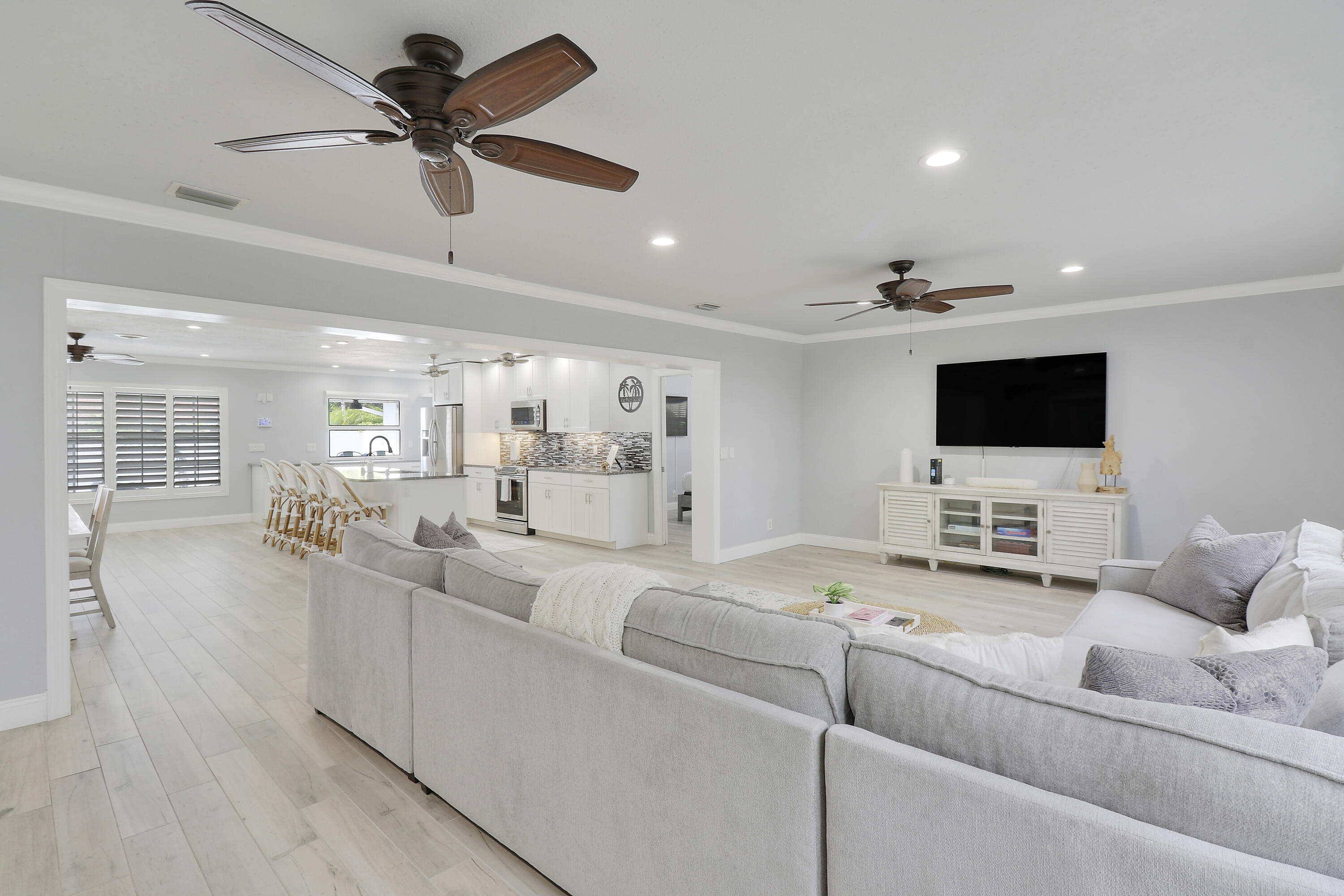 425 Marlin Road North Palm Beach, FL 33408 - Photo 36 of 60 House1-36