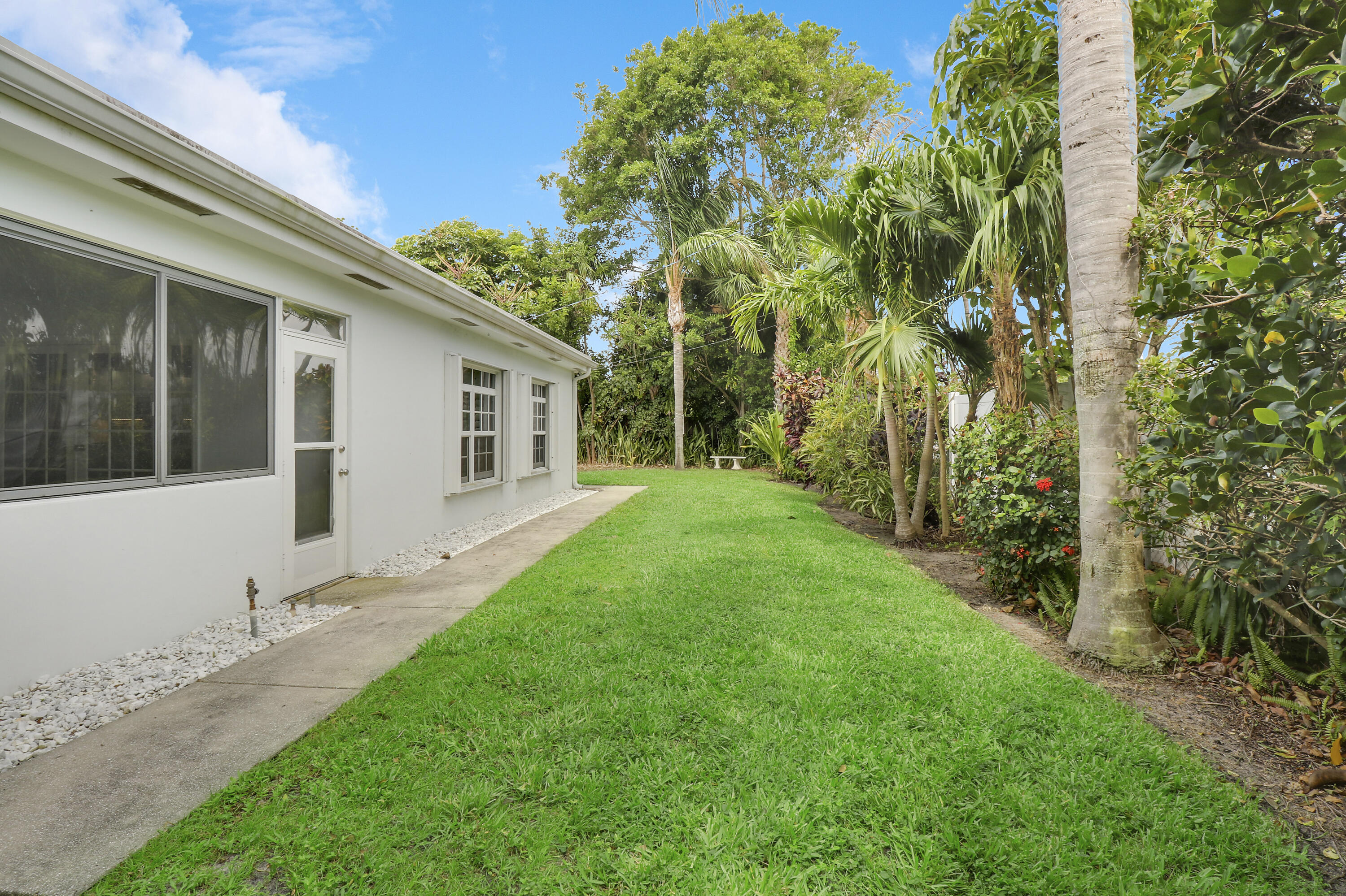 425 Marlin Road North Palm Beach, FL 33408 - Photo 44 of 60 House1-42