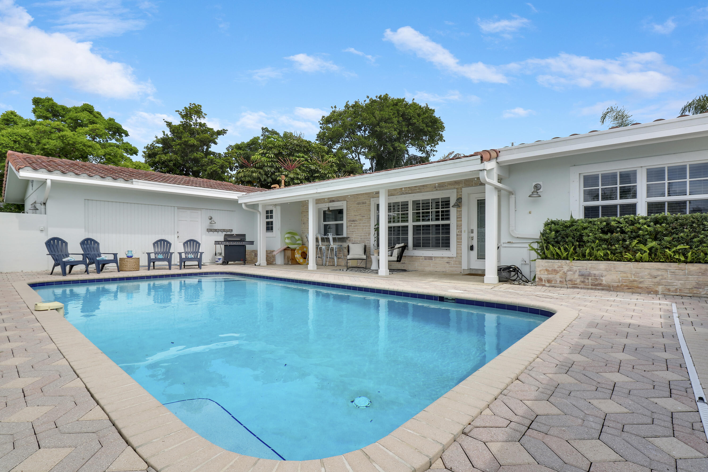 425 Marlin Road North Palm Beach, FL 33408 - Photo 8 of 60 Pool