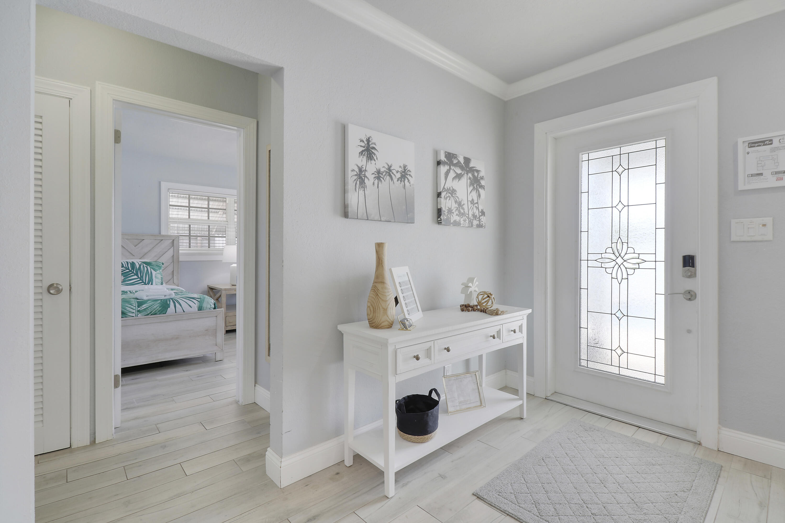 425 Marlin Road North Palm Beach, FL 33408 - Photo 9 of 60 Entry