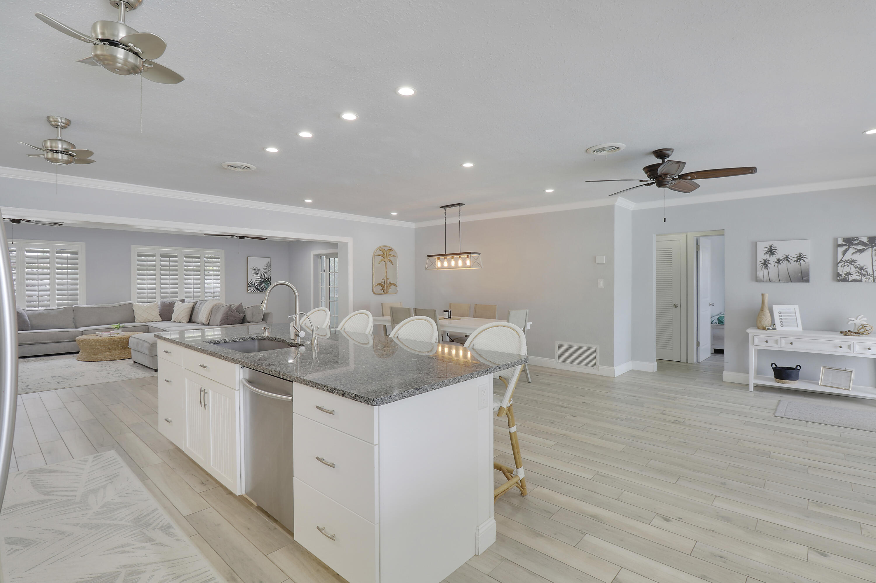 425 Marlin Road North Palm Beach, FL 33408 - Photo 10 of 60 Kitchen