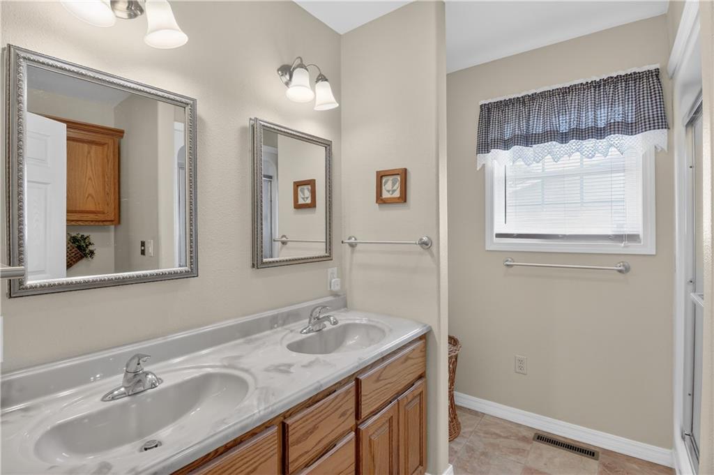 2136 North 8th Street Independence, KS 67301 - Photo 19 of 31