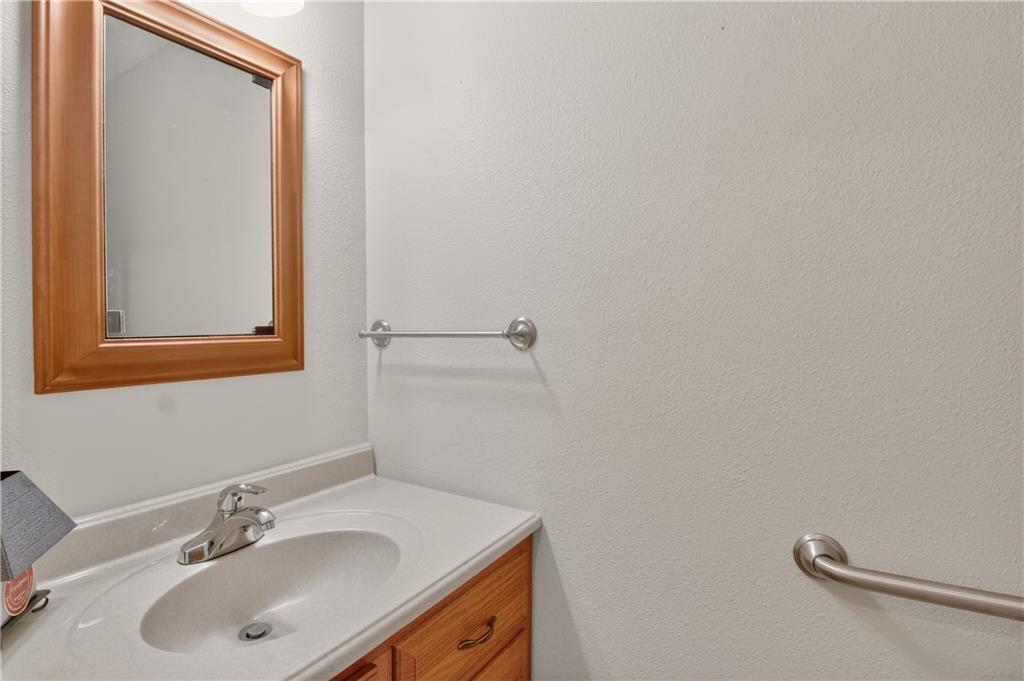 2136 North 8th Street Independence, KS 67301 - Photo 22 of 31