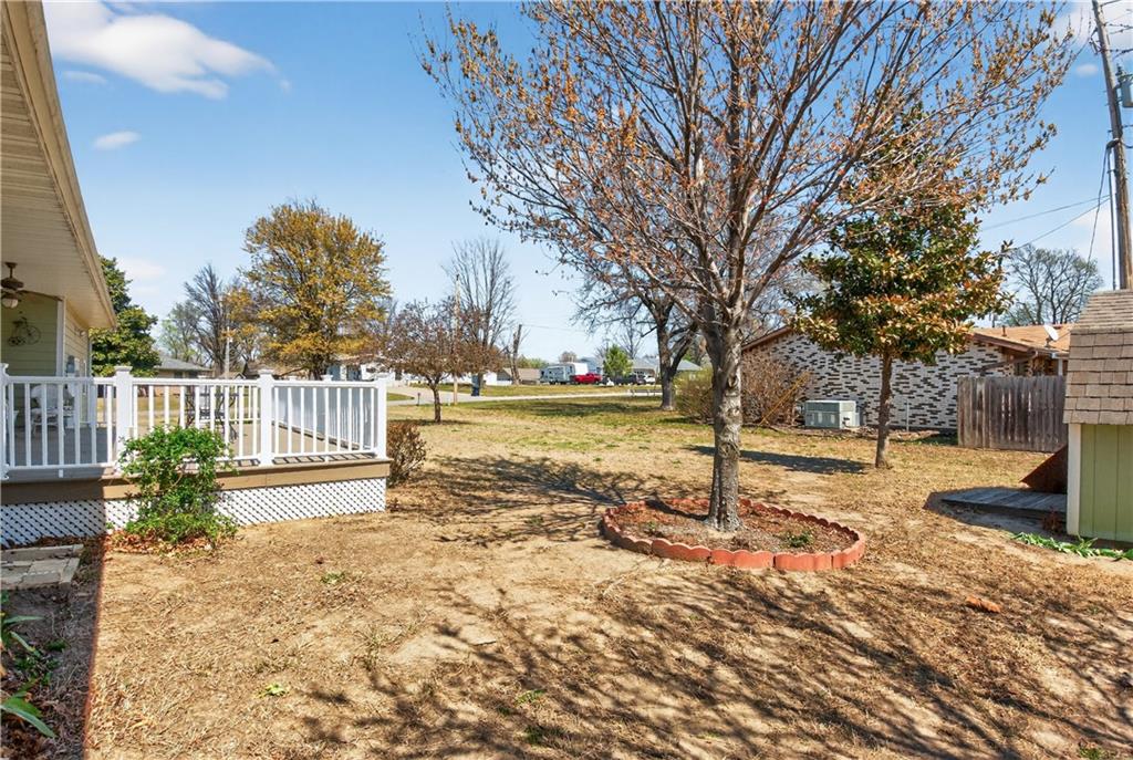 2136 North 8th Street Independence, KS 67301 - Photo 29 of 31