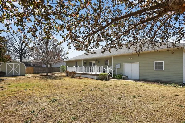 $239,500 | 2136 North 8th Street, Independence, KS 67301
