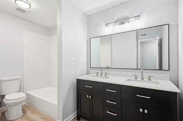 $190,000 | 6430 Oakleaf Way, Morrow, GA 30260