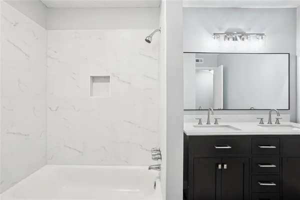 $185,000 | 6430 Oakleaf Way, Morrow, GA 30260