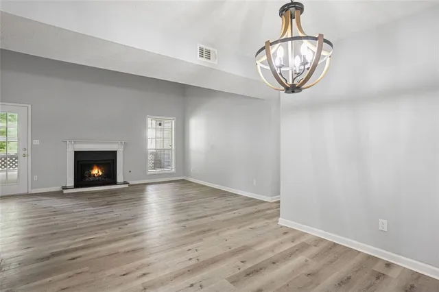 $190,000 | 6430 Oakleaf Way, Morrow, GA 30260