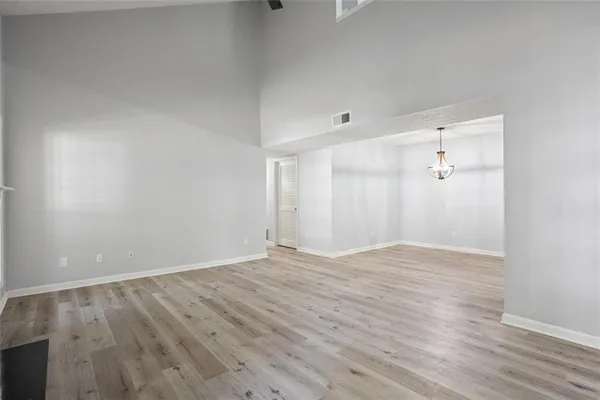 $185,000 | 6430 Oakleaf Way, Morrow, GA 30260