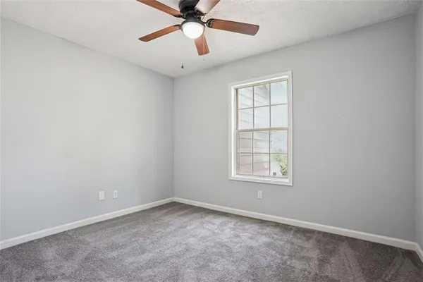 $185,000 | 6430 Oakleaf Way, Morrow, GA 30260