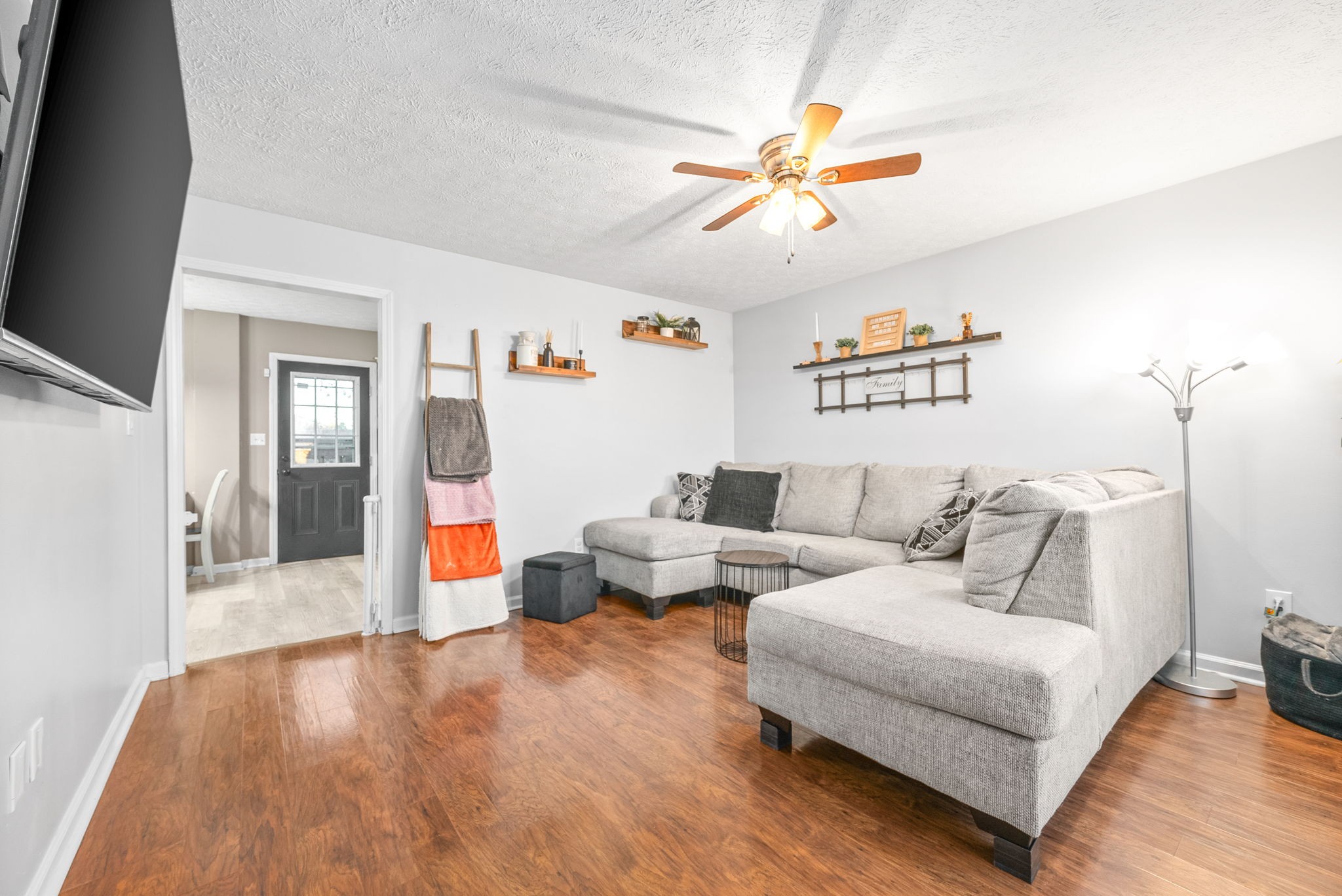 950 Hugh Hunter Road Oak Grove, KY 42262 - Photo 4 of 30 Gallery Image 4