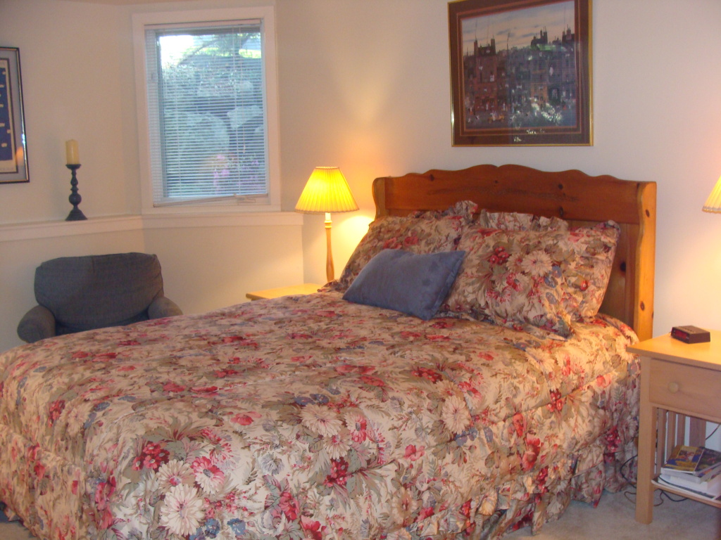 19 Hawthorne Road, Unit THE STABLES Stockbridge, MA 01262 - Photo 14 of 21 Guest Bedroom