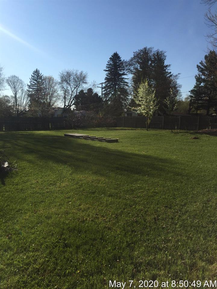 956 Mill Sumner, MI 48889 - Photo 6 of 26 1874334-5.JPG