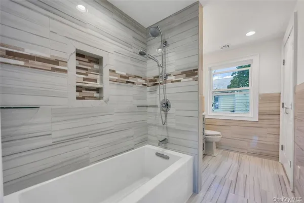 $2,995 | 177 Waverly Avenue, Unit SECOND, Patchogue, NY 11772