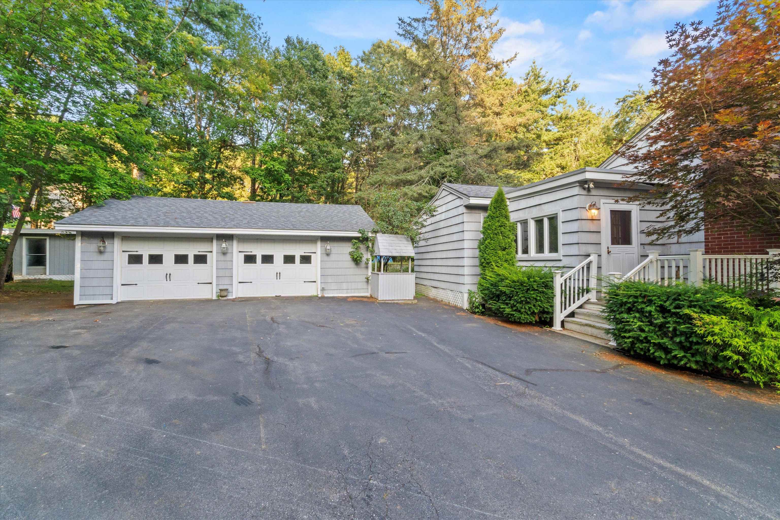 68 North Lowell Road Windham, NH 03087 - Photo 3 of 53