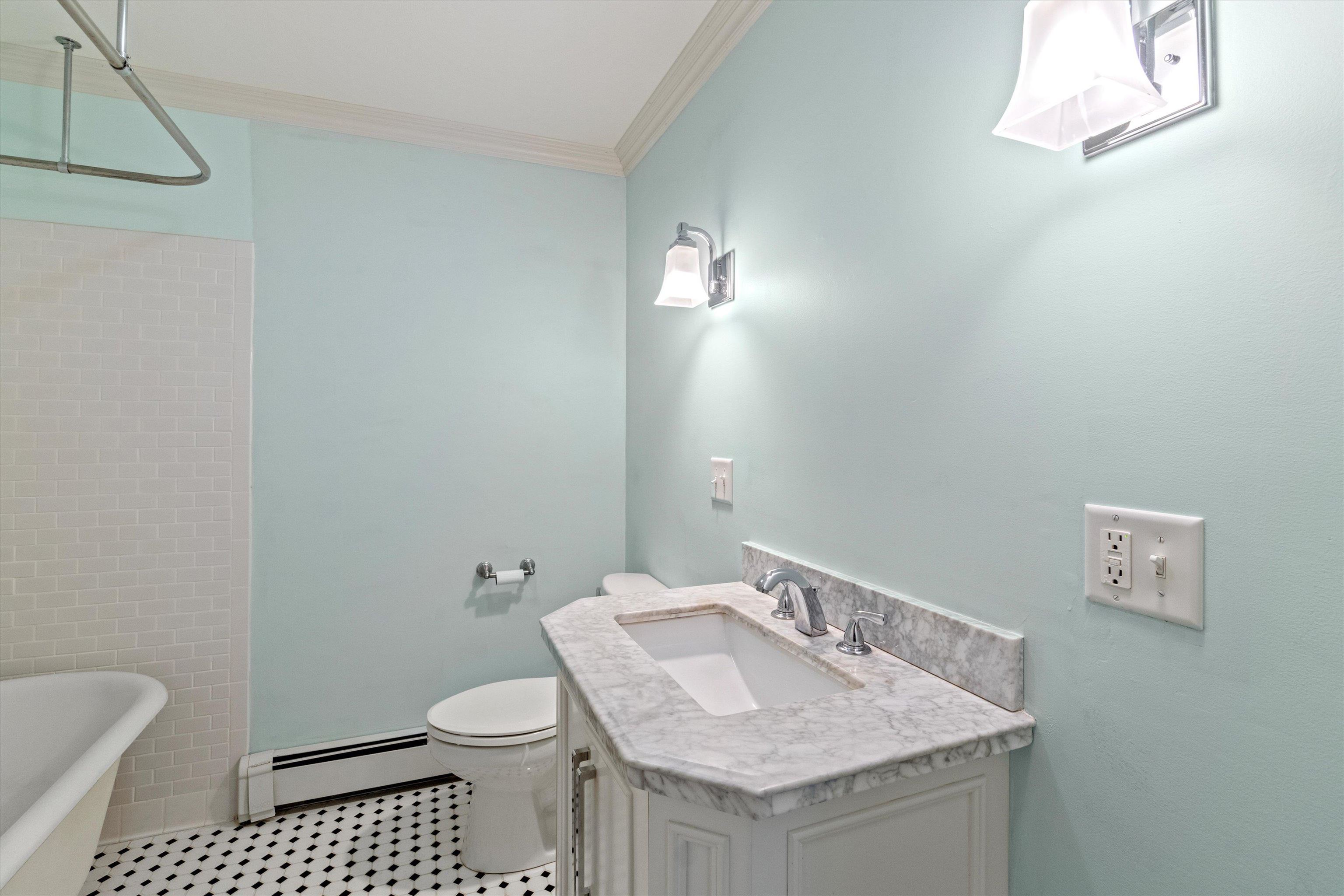 68 North Lowell Road Windham, NH 03087 - Photo 35 of 53