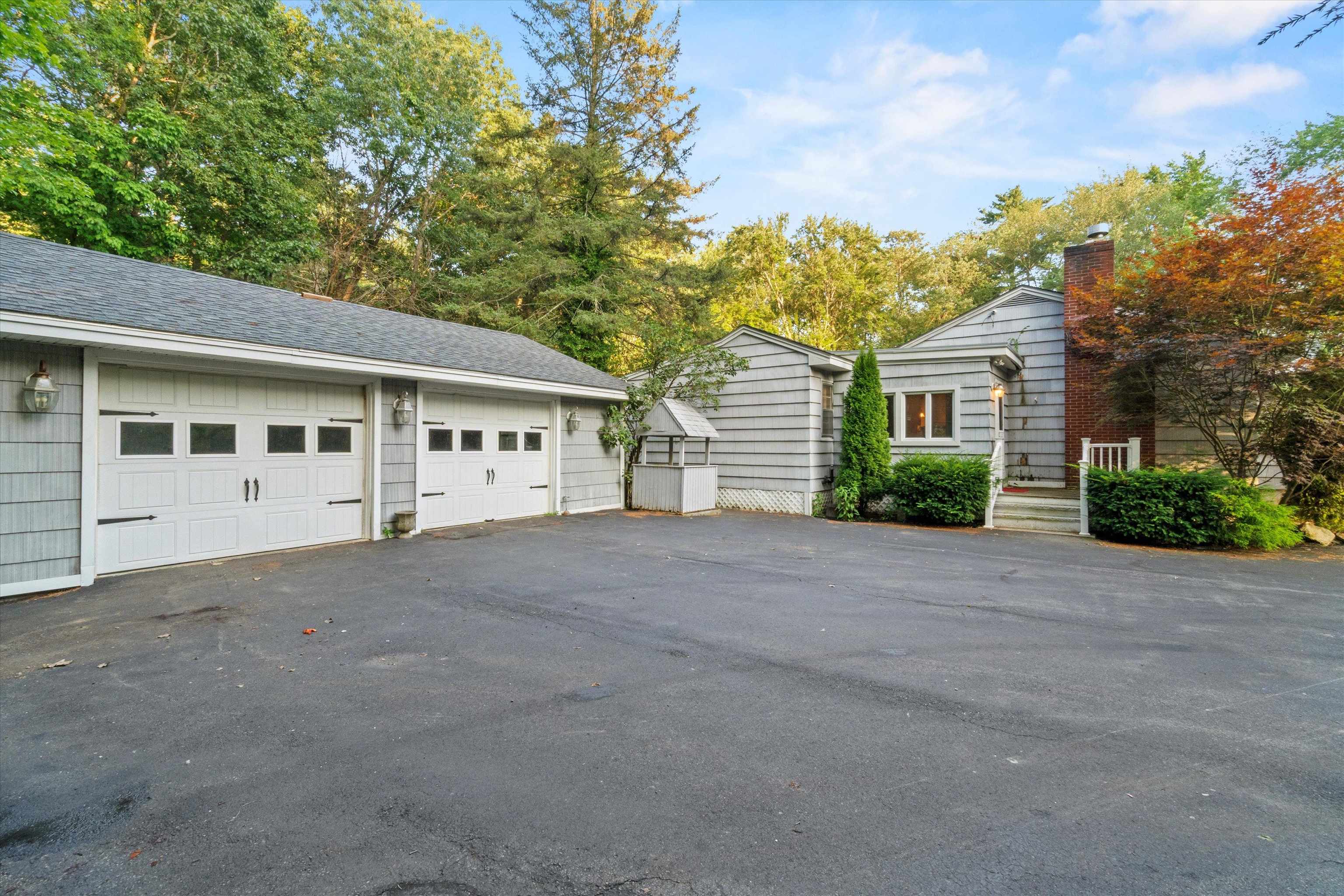 68 North Lowell Road Windham, NH 03087 - Photo 4 of 53