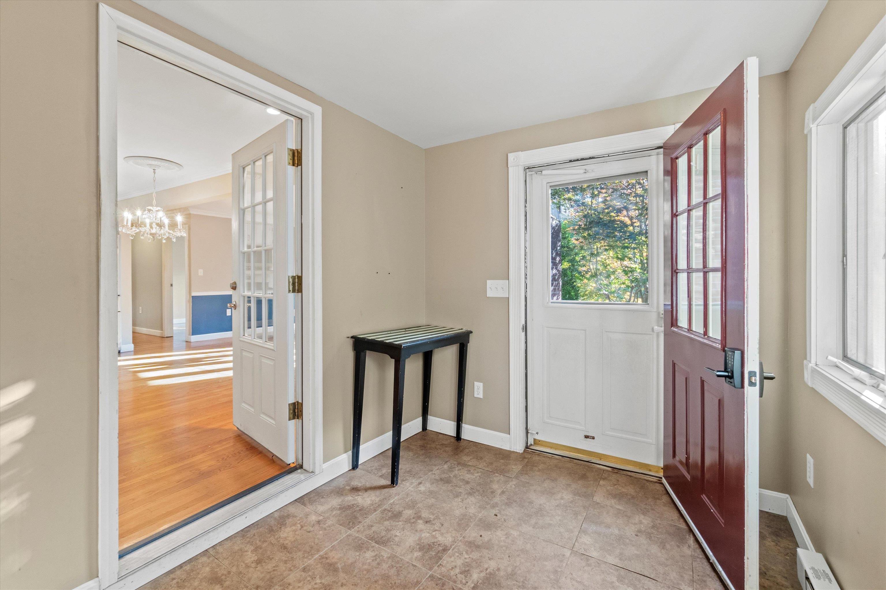 68 North Lowell Road Windham, NH 03087 - Photo 9 of 53