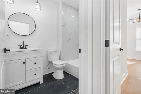 a bathroom with a bathtub