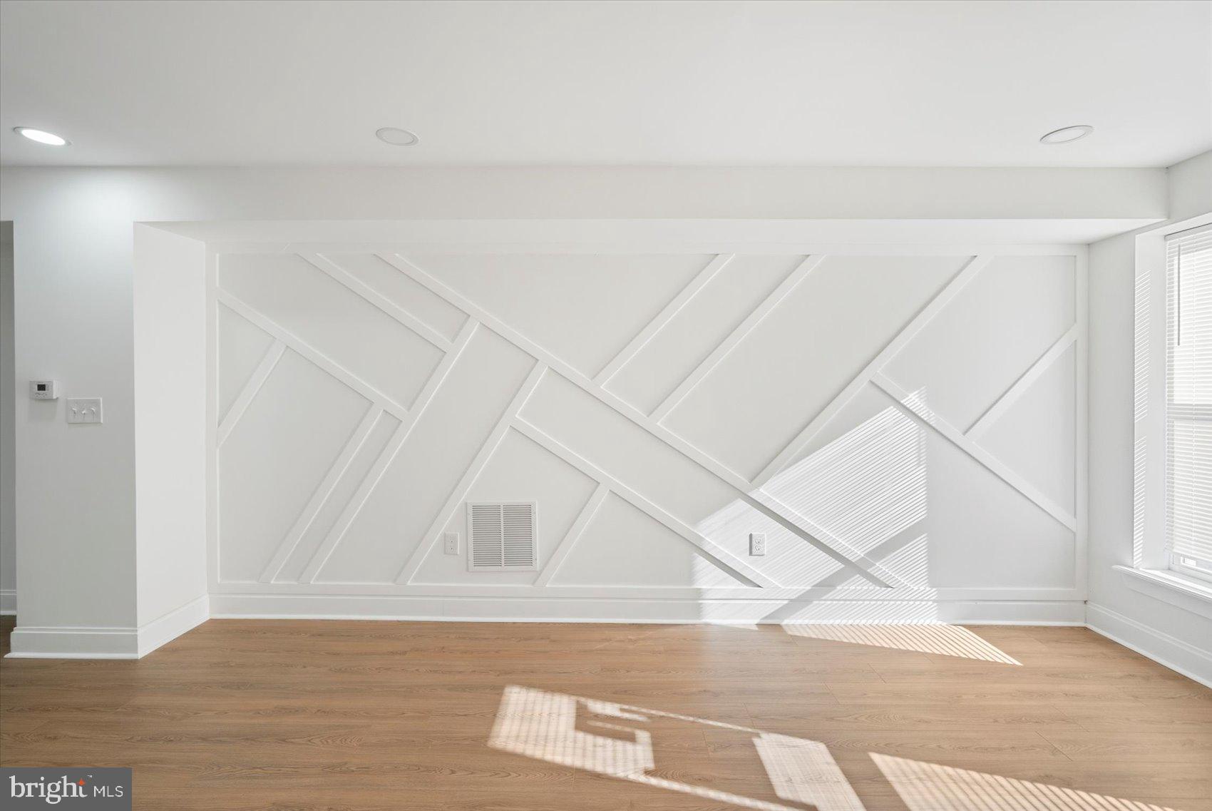 2436 East Biddle Street Baltimore, MD 21213 - Photo 5 of 33 a view of entryway