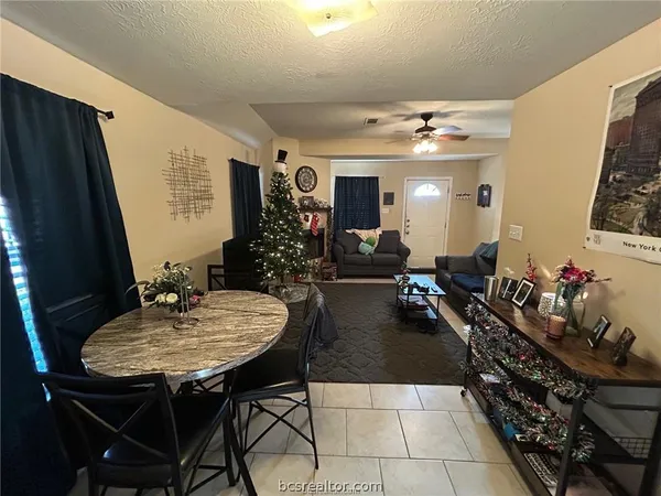 $1,545 | 815 Ave A, College Station, TX 77840
