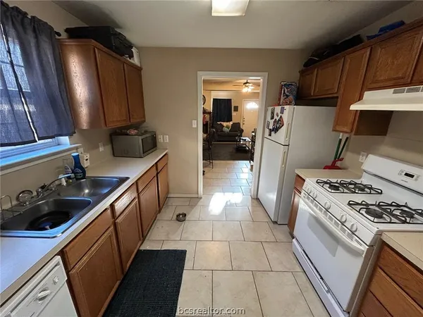 $1,545 | 815 Ave A, College Station, TX 77840