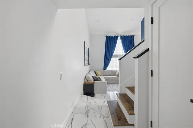 $670,000 | 25136 Marci Way, Valencia, CA 91355