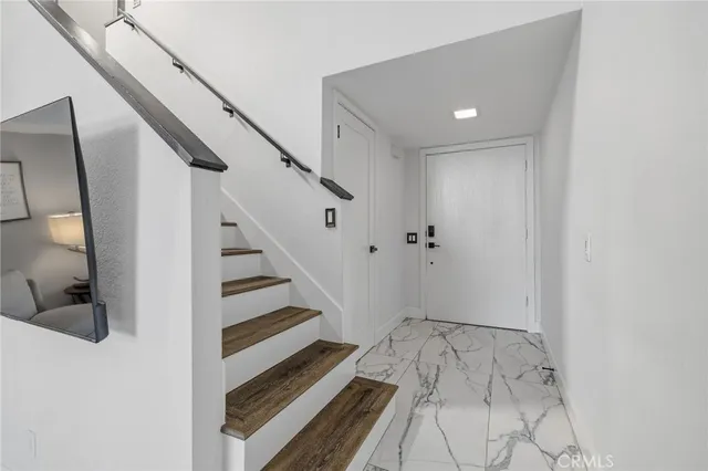 $670,000 | 25136 Marci Way, Valencia, CA 91355