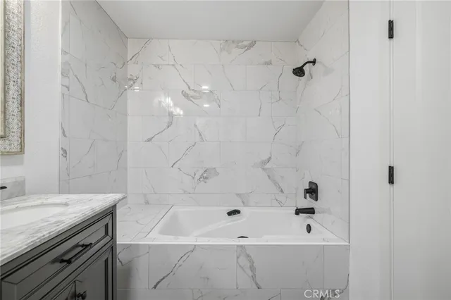 $670,000 | 25136 Marci Way, Valencia, CA 91355