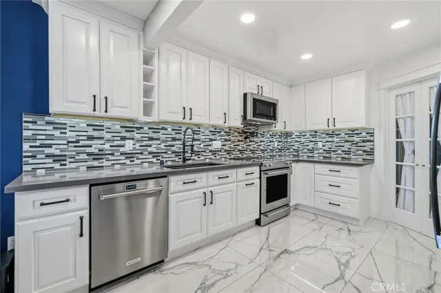 $670,000 | 25136 Marci Way, Valencia, CA 91355