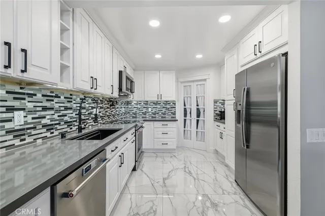 $670,000 | 25136 Marci Way, Valencia, CA 91355