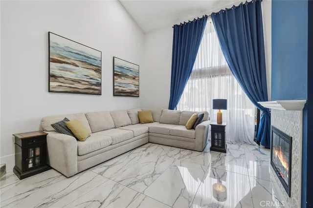 $670,000 | 25136 Marci Way, Valencia, CA 91355