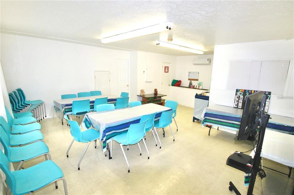 608 Dundee Road, Unit 1 & 2 Dundee, FL 33838 - Photo 8 of 16