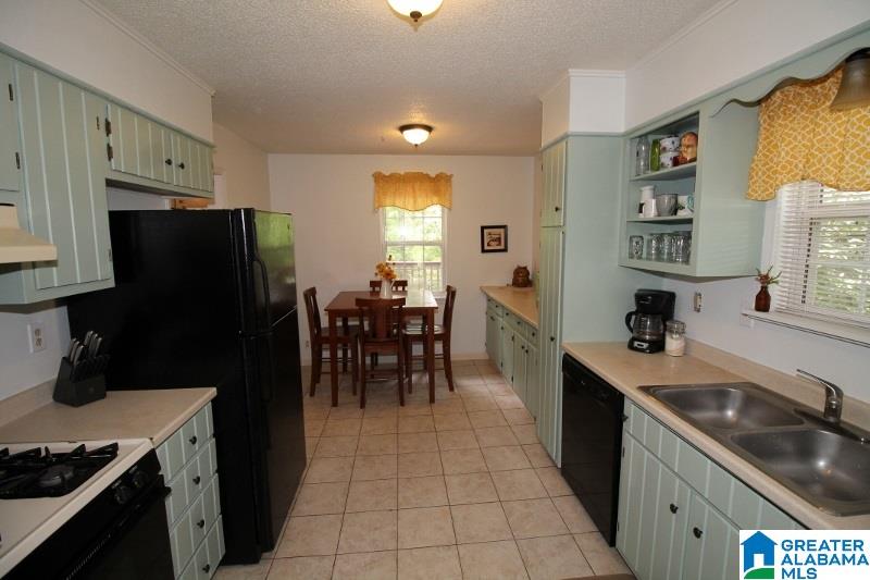 6820 Ridgewood Drive Pinson, AL 35126 - Photo 8 of 21