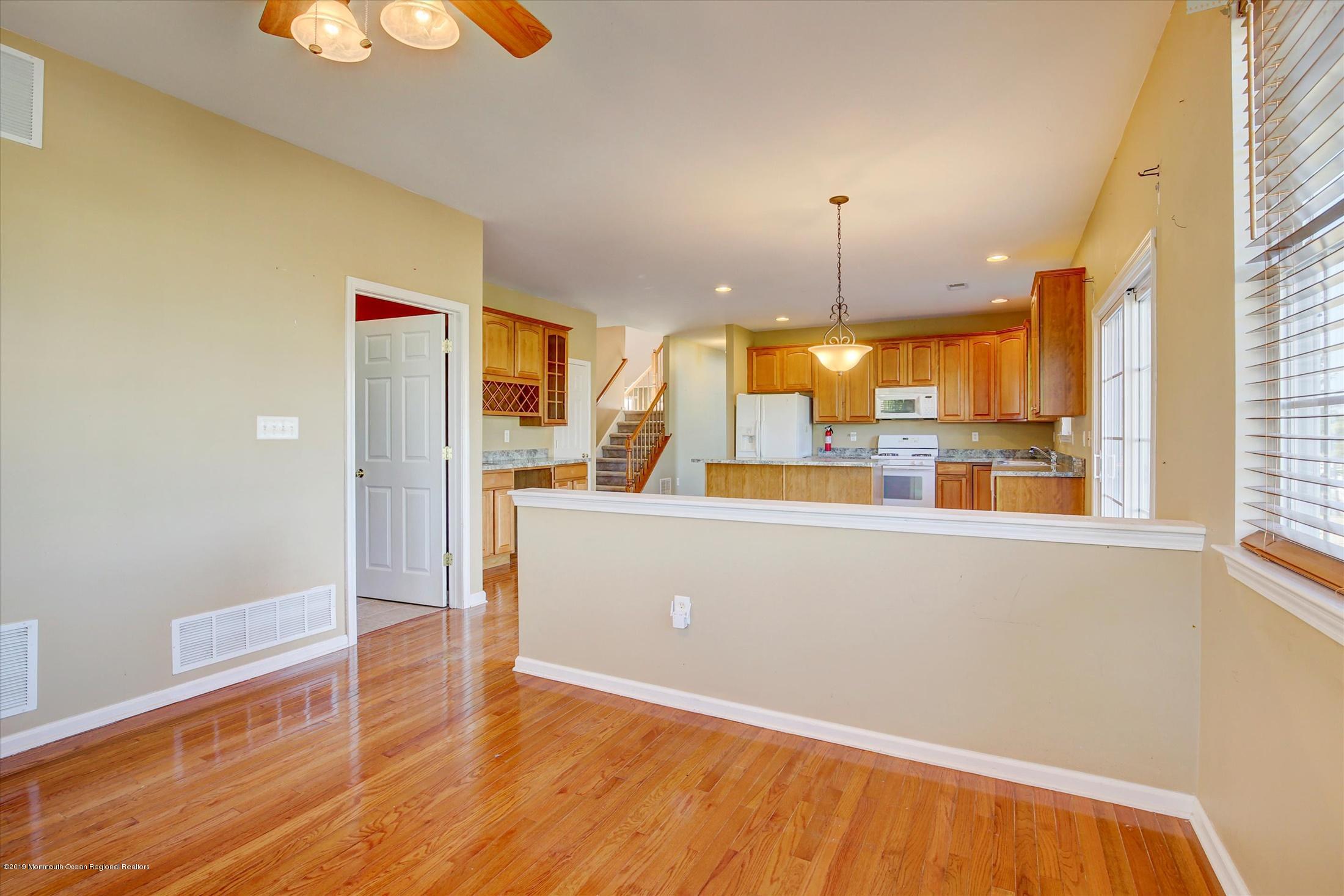 64 Rutgers Way Freehold, NJ 07728 - Photo 14 of 30 15-Breakfast Area