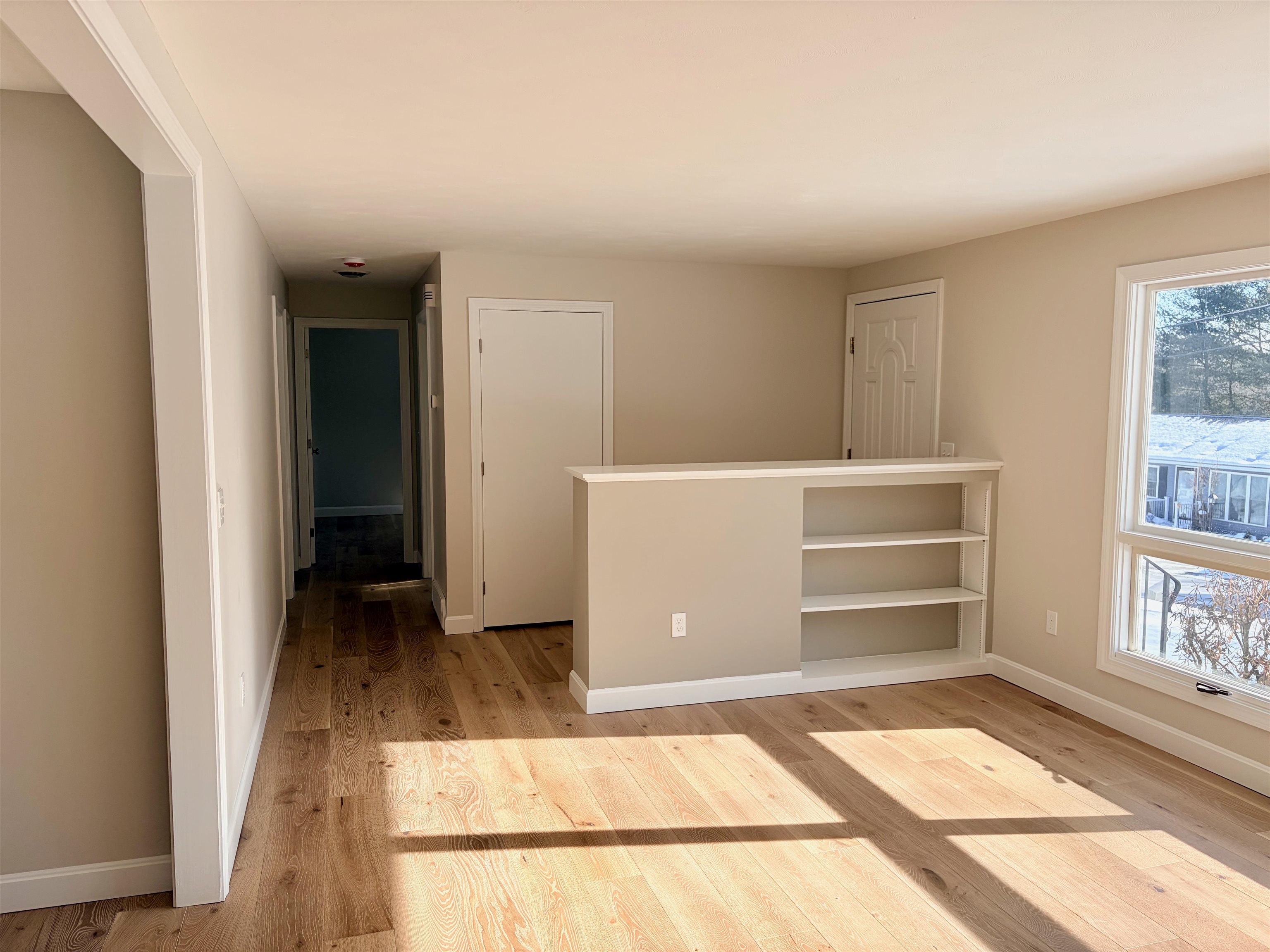 21 Sims Street Nashua, NH 03063 - Photo 8 of 30