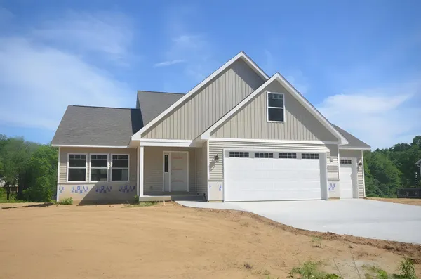 $544,914 | 237 Markus Glen Drive, Plainwell, MI 49080