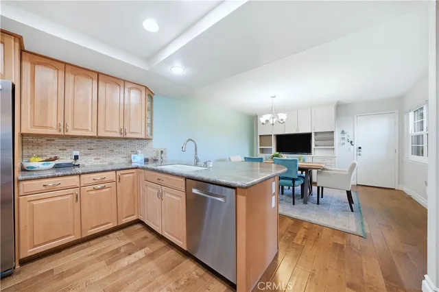 $1,100,000 | 451 Kakkis Drive, Unit 101, Long Beach, CA 90803