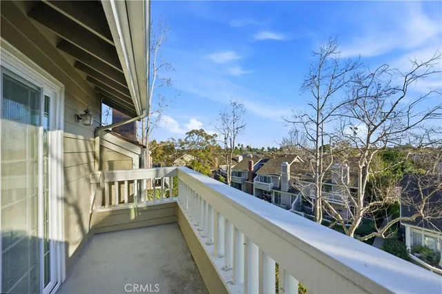 $1,100,000 | 451 Kakkis Drive, Unit 101, Long Beach, CA 90803