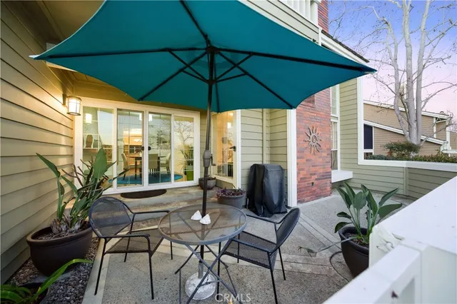 $1,100,000 | 451 Kakkis Drive, Unit 101, Long Beach, CA 90803