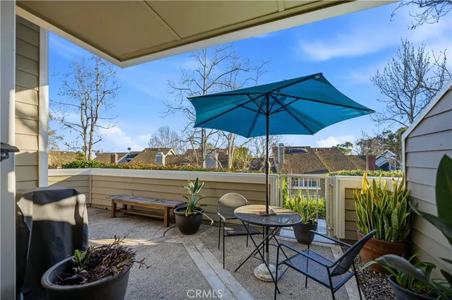 $1,100,000 | 451 Kakkis Drive, Unit 101, Long Beach, CA 90803