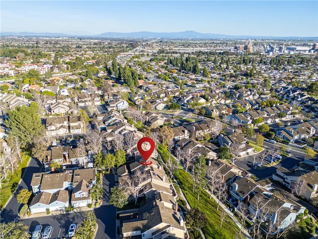 $1,100,000 | 451 Kakkis Drive, Unit 101, Long Beach, CA 90803