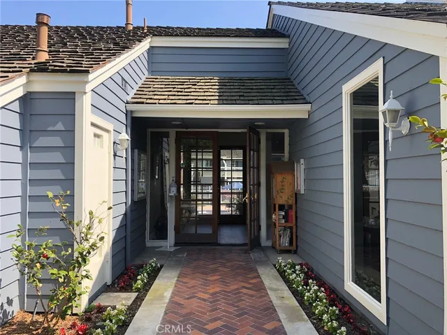 $1,100,000 | 451 Kakkis Drive, Unit 101, Long Beach, CA 90803