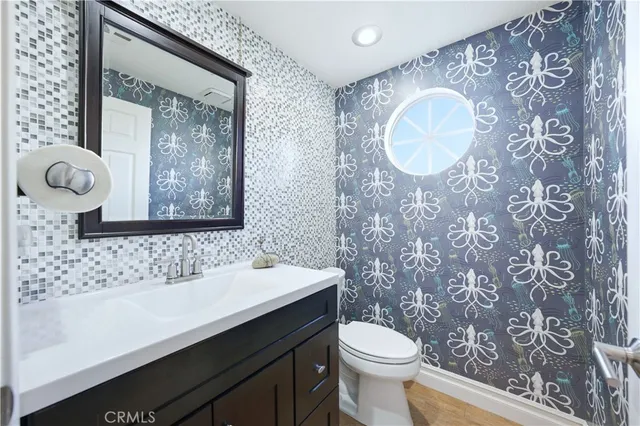 $1,100,000 | 451 Kakkis Drive, Unit 101, Long Beach, CA 90803