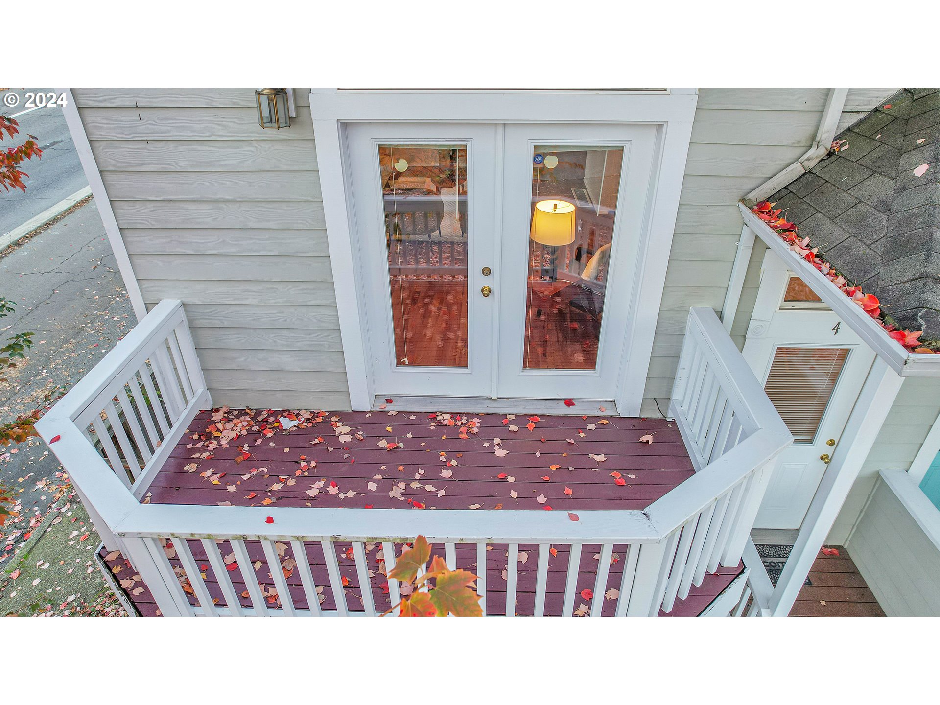 4 Southwest Gibbs Street Portland, OR 97239 - Photo 2 of 35 Gallery Image 2