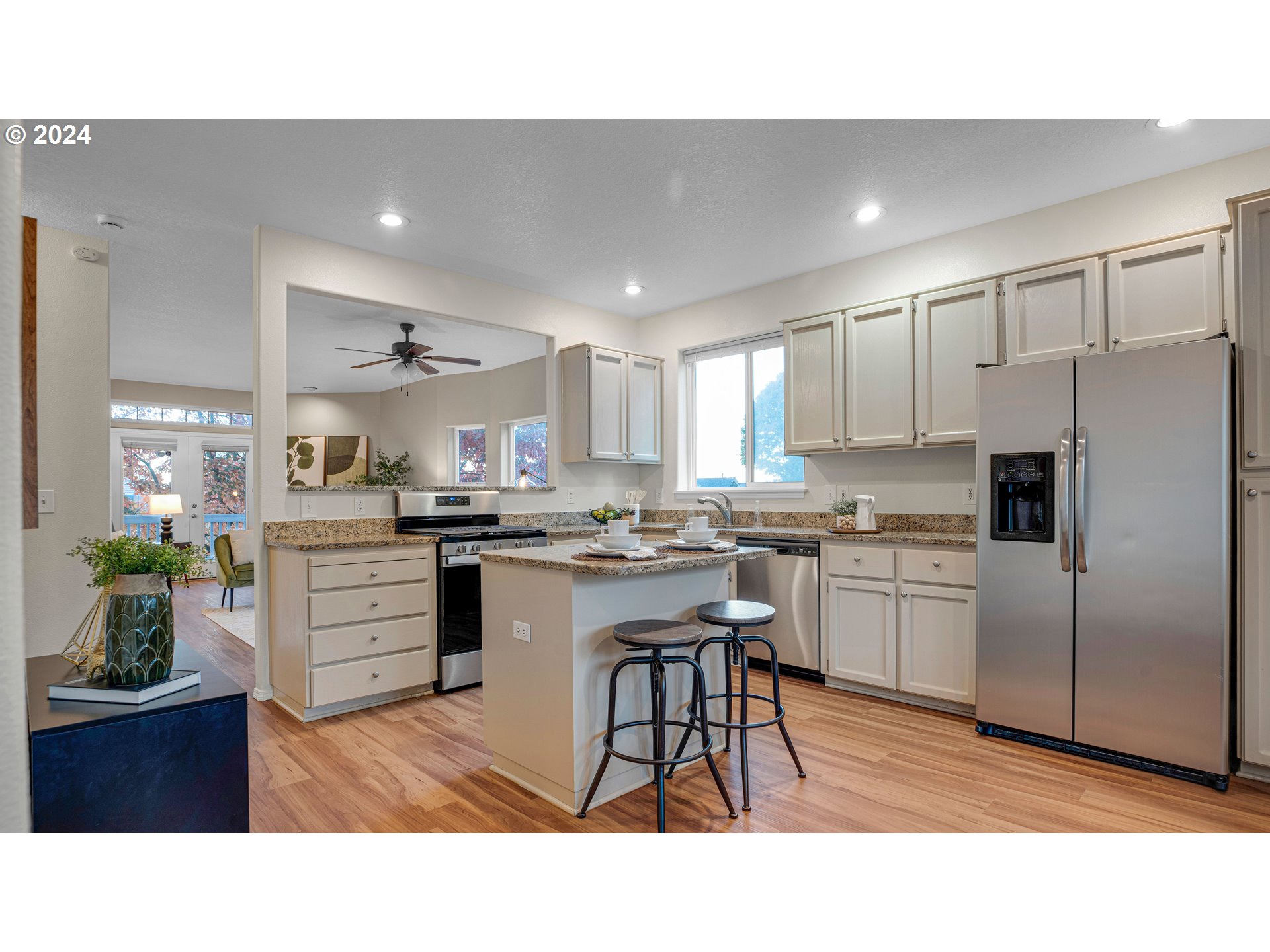 4 Southwest Gibbs Street Portland, OR 97239 - Photo 21 of 35 Gallery Image 21