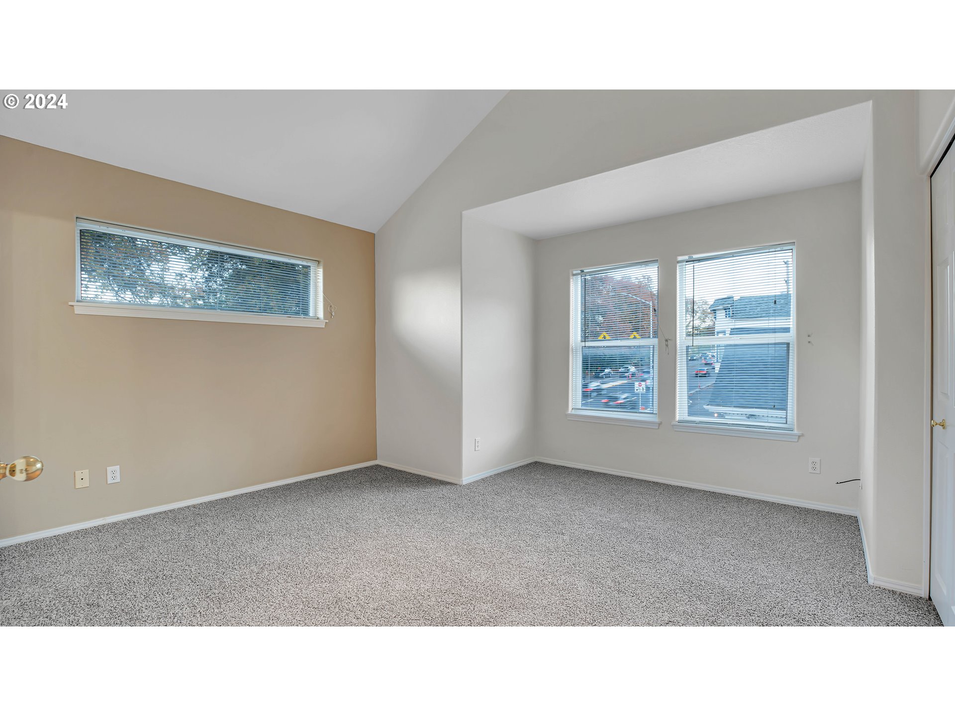 4 Southwest Gibbs Street Portland, OR 97239 - Photo 30 of 35 Gallery Image 30