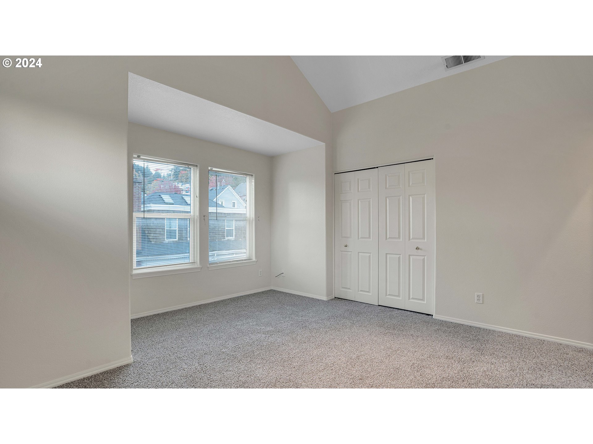 4 Southwest Gibbs Street Portland, OR 97239 - Photo 32 of 35 Gallery Image 32