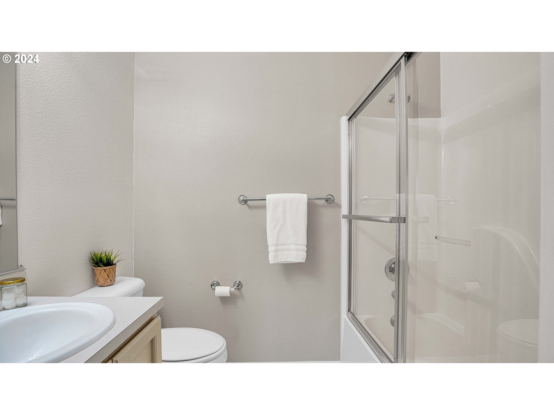 4 Southwest Gibbs Street Portland, OR 97239 - Photo 33 of 35 Gallery Image 33