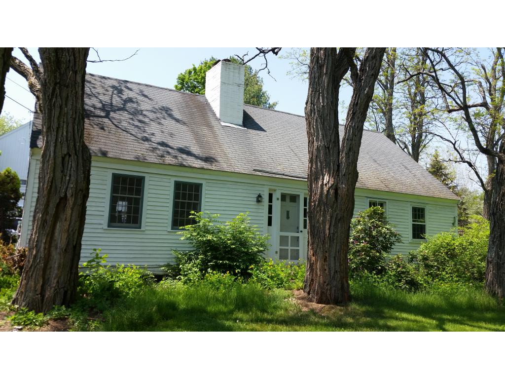 106 Horace Greeley Road Amherst, NH 03031 - Photo 2 of 36